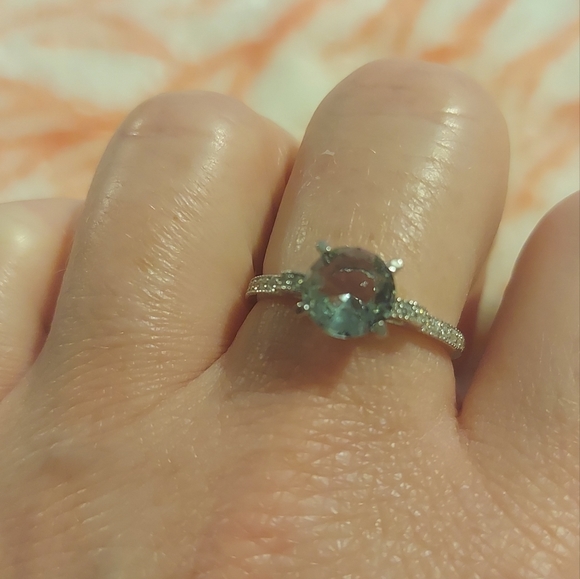 NWT Blue Topaz Ring Size 10 - Picture 3 of 7